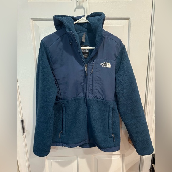The north face hooded fleece coat - Picture 1 of 4